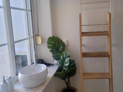 Encarnacao House | Tiny suite with private bathroom - Bairro Alto