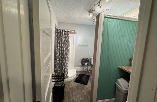 South Eola Apartment | TINY unit in cottage in the middle of Downtown