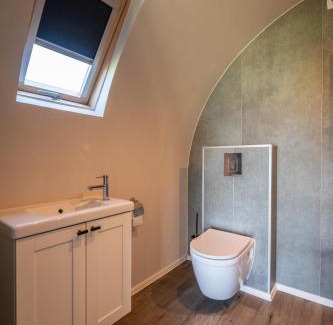 Stieltjeskanaal Apartment | Tiny Wellnesslodge Wulp met sauna