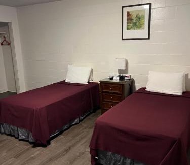 Lihue Hotel | Tip Top Motel