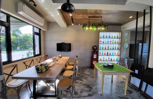 Sanxing House | Tipsy Snail