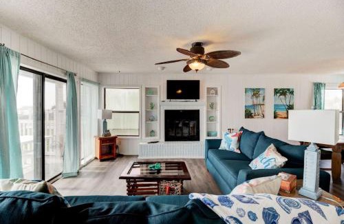 Palm Coast House | Tipsy Turtle Funky Pelican Massive Oceanfront