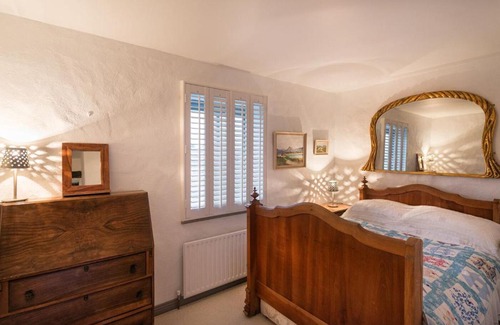 Claddaghduff House | Tir na nOg