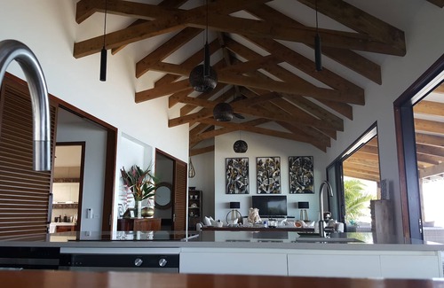 Takitumu District Villa | Titikaveka District home on the beach