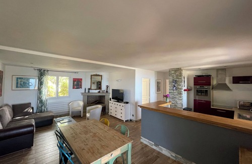 Tizzano House | Tizzano Villa with stunning sea views, just steps from the beach.
