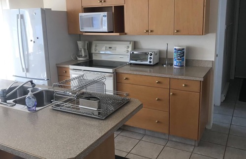 Scotch Creek House | TLC Beachhouse "Suite 2" - Waterfront - Shuswap Vacations and Sledding Accommodation