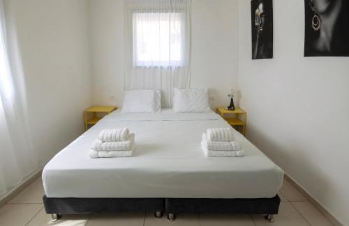 Old North Apartment | Tlv Port Perfect 1BD apartment with a Shelter