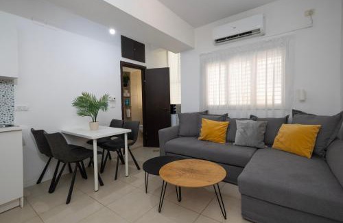 Old North Apartment | Tlv Port Perfect 1BD apartment with a Shelter