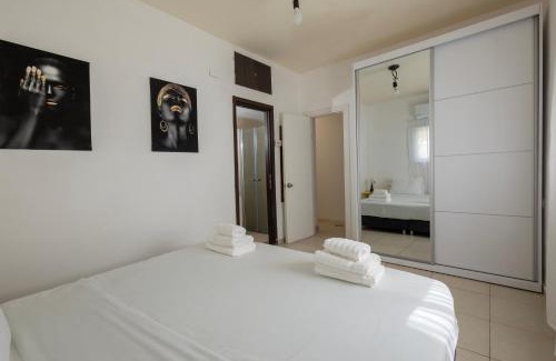 Old North Apartment | Tlv Port Perfect 1BD apartment with a Shelter