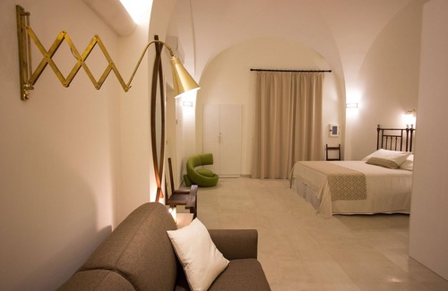 Gioia del Colle Bed & Breakfast | to the sottani b & b total comfort in the center. Very close to Matera, Alberobello, Bari