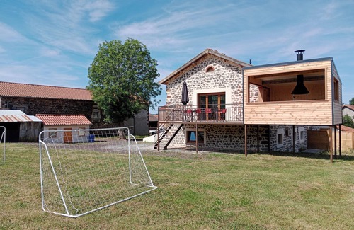 Vissac-Auteyrac House | To the warm Carli