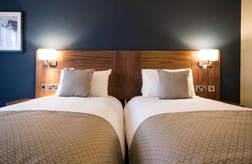 Quinton Hotel | Toby Carvery Birmingham by Innkeeper's Collection