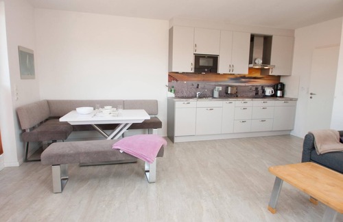Wittmund Apartment | Today's and open: The cozy upstairs apartment, completed in March