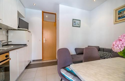 Baska Apartment | Tolle Unterkunft 500 Meter zum großen Strand