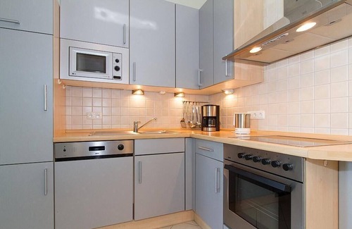 Ostseebad Kuhlungsborn Apartment | Tolles Ostsee-apartment mit Zwei Balkonen und Bädern, Inkl. Sauna & Pool im Haus