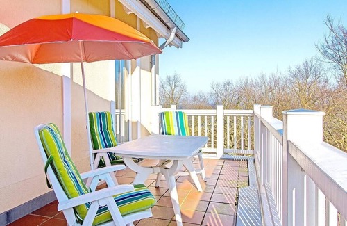 Ostseebad Kuhlungsborn Apartment | Tolles Ostsee-apartment mit Zwei Balkonen und Bädern, Inkl. Sauna & Pool im Haus