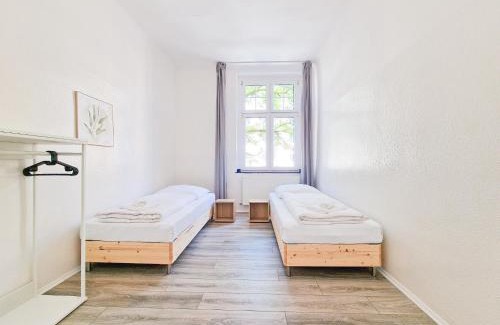 Rath Apartment | Tolstov Apartments - 3 Zimmer Wohnungen mit Balkon - 15 Min zur Messe DUS