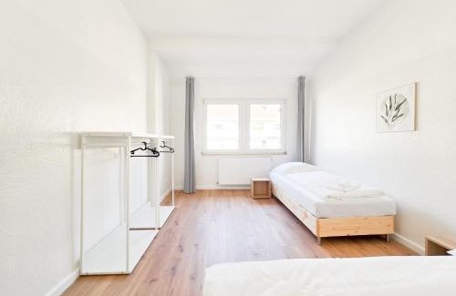 Rath Apartment | Tolstov Apartments - 6 Zimmer Wohnungen - 15 Min zur Messe DUS