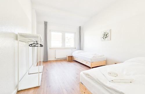 Rath Apartment | Tolstov Apartments - 6 Zimmer Wohnungen - 15 Min zur Messe DUS