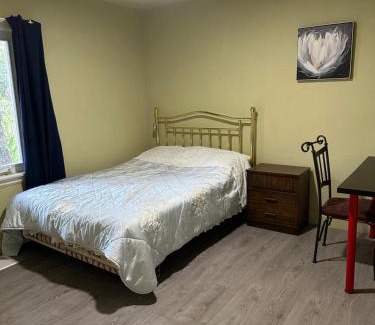 York House | Tom home