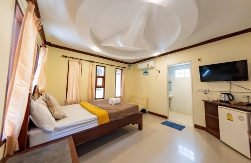 Rayong Hotel | Tom Pizza Resort