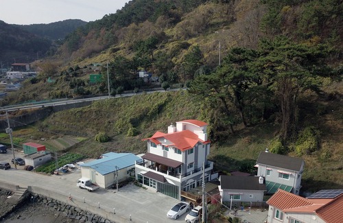 Taeyanghwa Hotel | Tongyeong Bada Pension