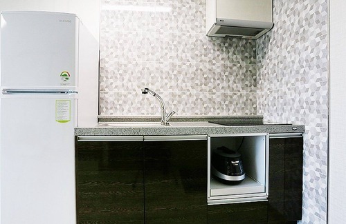 Suryuk House | Tongyeong Cobalt Blue Pension