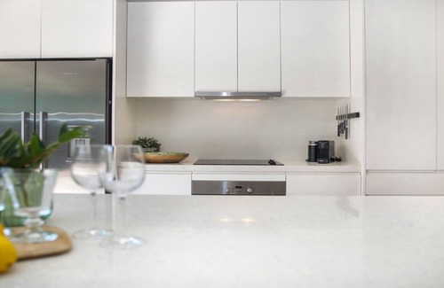Pearl Beach House | Tonic Guesthouse pet friendly