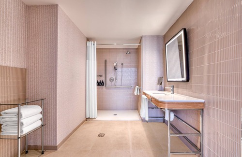 Garden District Hotel | TOOR Hotel Toronto, part of JdV by Hyatt