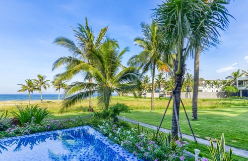 Ngu Hanh Son Villa | Top#1: Luxury Beachfront Villa for M.I.C.E, GOLF, FAMILY