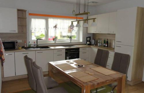 Friedrichshafen Apartment | Top 2 Zi-Wohnung, 350 m zum See