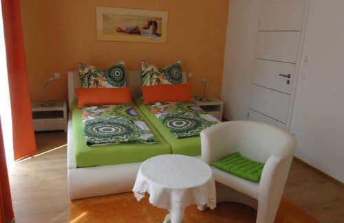 Friedrichshafen Apartment | Top 2 Zi-Wohnung, 350 m zum See