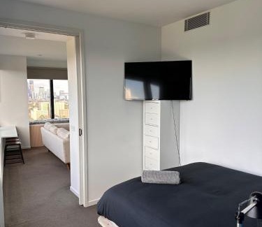 Travancore Apartment | Top-Floor 2BR Apt, 270 deg Skyline, Free Parking