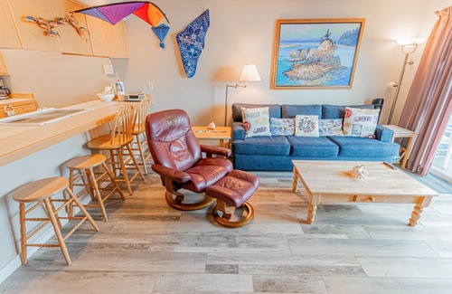 Lincoln City Condo | Top floor condo with bay and ocean views in historic Taft, Lincoln City!
