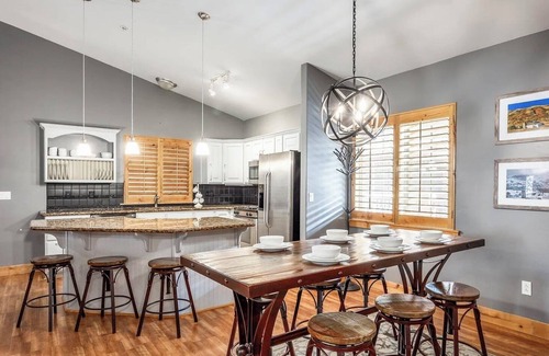 Bear Hollow Village Condo | Top floor family friendly condo in prestigious Bear Hollow Village