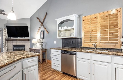 Bear Hollow Village Condo | Top floor family friendly condo in prestigious Bear Hollow Village