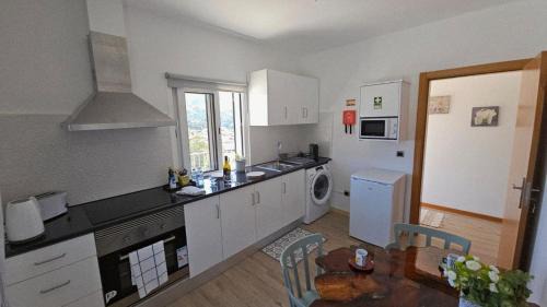 Santana Apartment | Top Floor in Flor do Campo - Santana