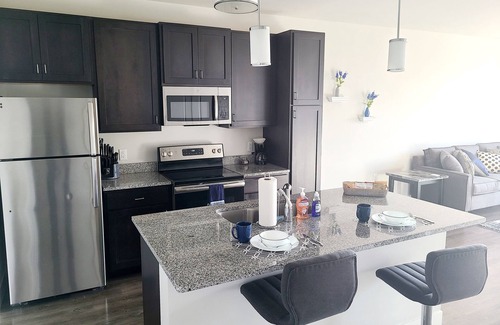 Grand Center Apartment | Top Floor- King Suite- Traveler's Paradise (522)
