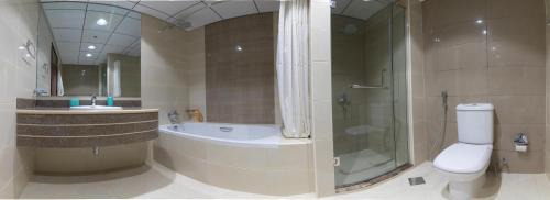 Rumailah Apartment | Top Floor Luxury 2BR Beach Apartment with Full Sea View