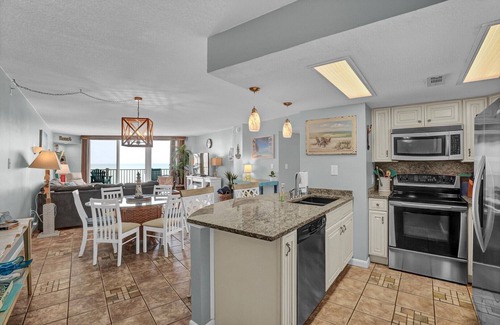 Sneads Ferry Condo | Top floor, oceanfront views!