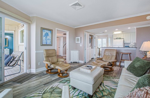 Isle of Palms Villa | Top floor oceanfront condo w/ocean and beach views from every room & shared pool