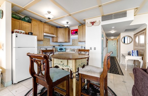 Seaside Condo | Top-floor, oceanfront condo with amazing views - steps to the beach