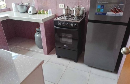 Lima Apartment | Top Floor Private Condo 2 Bed 1 Bath Apt. Walk to Videna in San Luis.