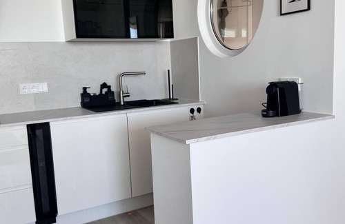 Alt-Travemunde/Ronnau Apartment | TOP LOCATION, DIRECTLY ON THE BEACH, 32. FLOOR WITH A DREAMLIKE VIEW