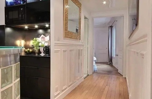 Quartier du Mail Apartment | TOP LUXURY-THE LÉOPOLD BELLAN RESIDENCE NEAR LOUVRE