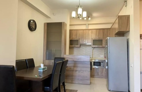 Arabkir Condo | Top of the cascade