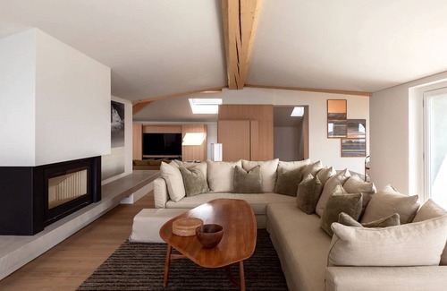 Pigra Villa | Top of the hill luxury villa with pool overlooking Lake Como! - Villa Peduzzi