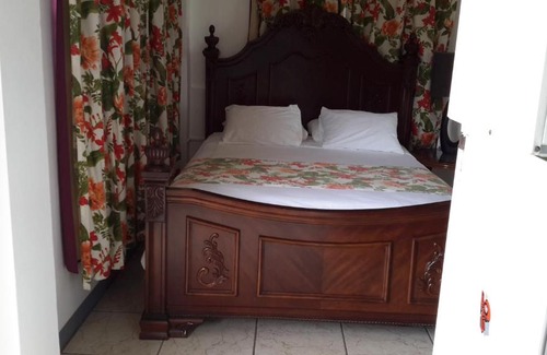 Speyside House | Top Ranking Hill View Guesthouse