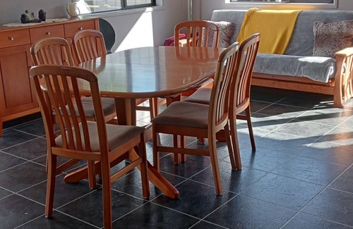 Whakatane House | Top Spot. Very central to town and all amenities. A 10 minute drive to Ohope,