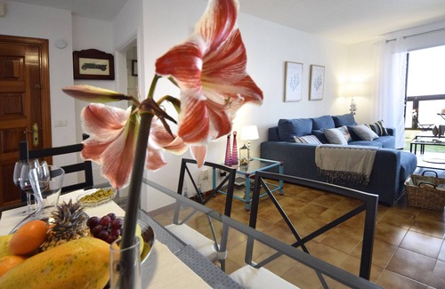 Radazul Apartment | TOP VIEWS, SUN, BEACH, RELAX, WiFi, FREE PARKING